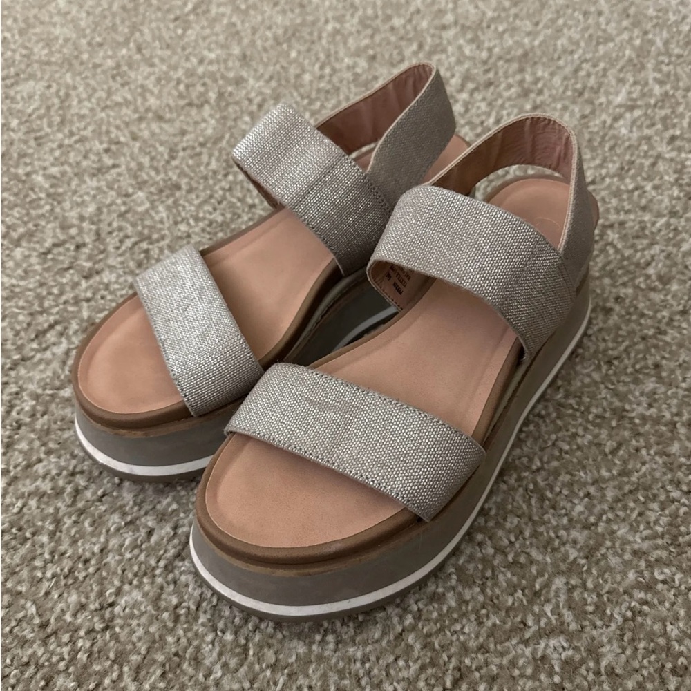 Crown Vintage Perrin Platform Sandals